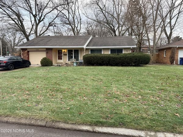 1896 Wilshire Avenue, Toledo, OH 43614