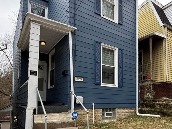 2594 Seegar Avenue, Cincinnati, OH 45225