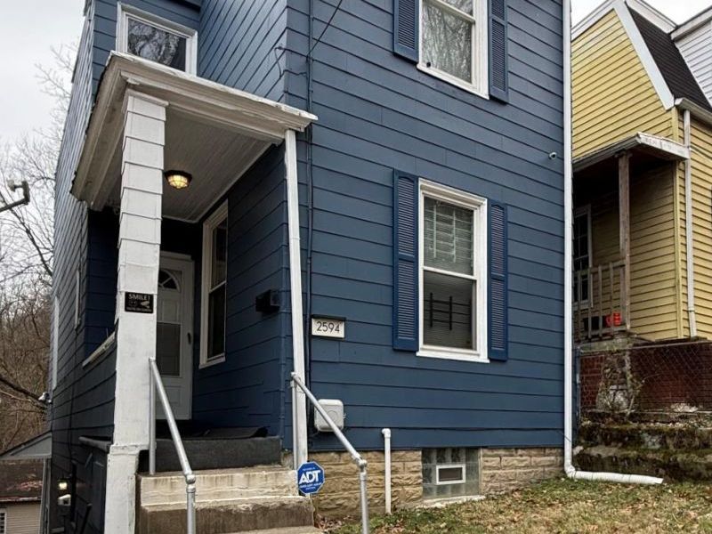 2594 Seegar Avenue, Cincinnati, OH 45225 Photo 1
