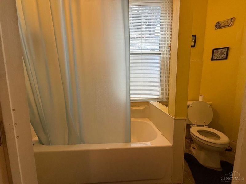 2594 Seegar Avenue, Cincinnati, OH 45225 Photo 11
