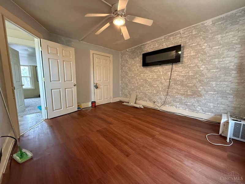 2594 Seegar Avenue, Cincinnati, OH 45225 Photo 13