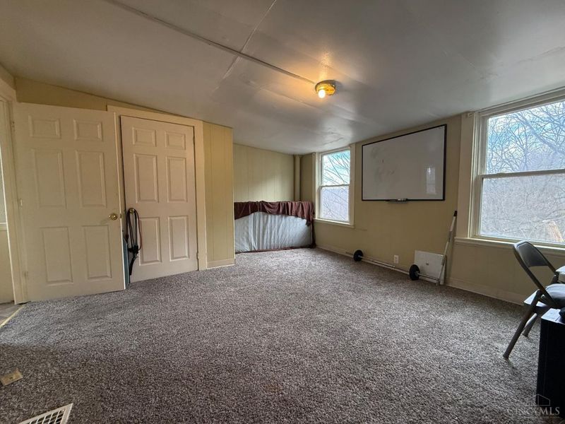 2594 Seegar Avenue, Cincinnati, OH 45225 Photo 16