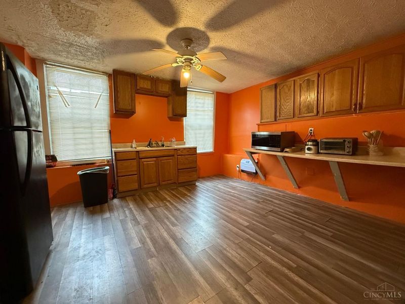 2594 Seegar Avenue, Cincinnati, OH 45225 Photo 3