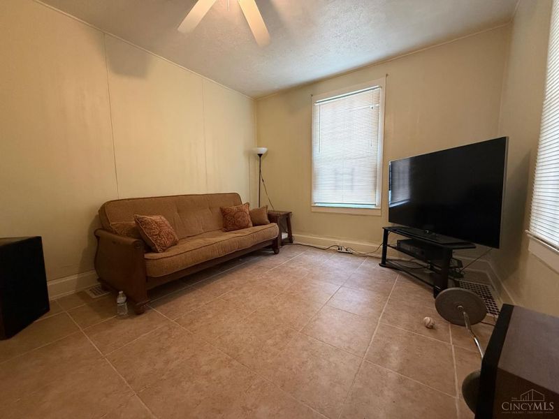 2594 Seegar Avenue, Cincinnati, OH 45225 Photo 4