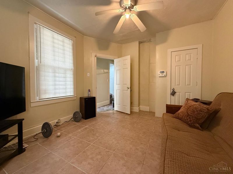 2594 Seegar Avenue, Cincinnati, OH 45225 Photo 5