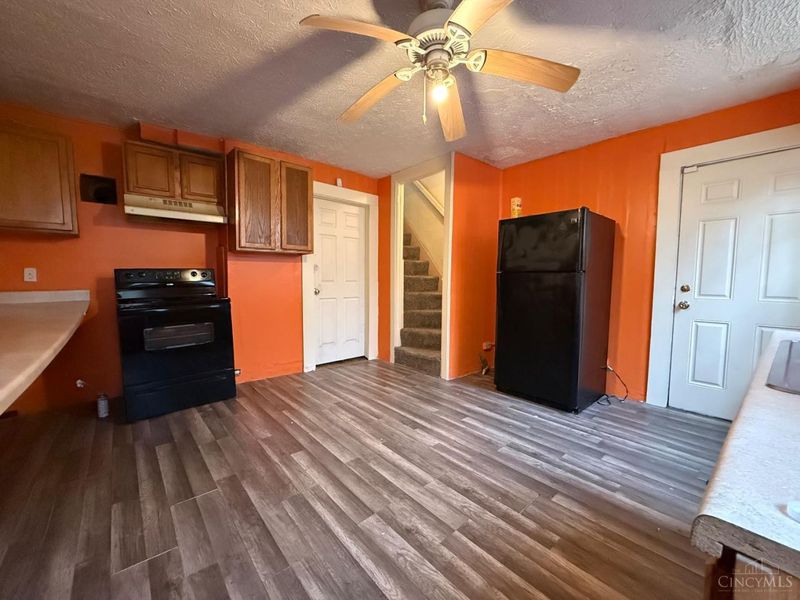 2594 Seegar Avenue, Cincinnati, OH 45225 Photo 6