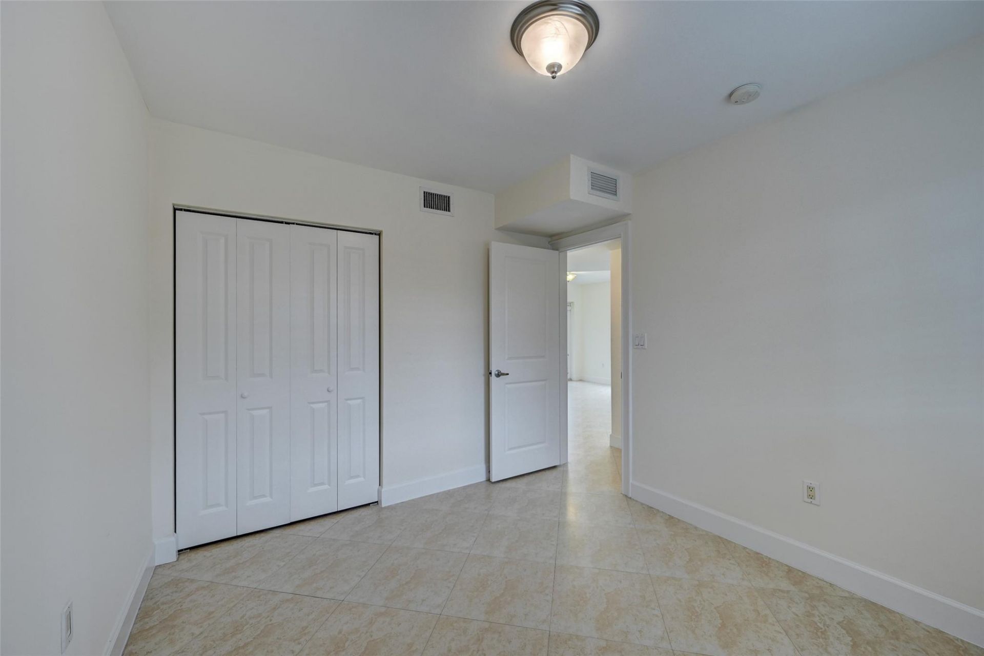 410 SW 15th Street, Unit 201, Pompano Beach, FL 33060 Photo