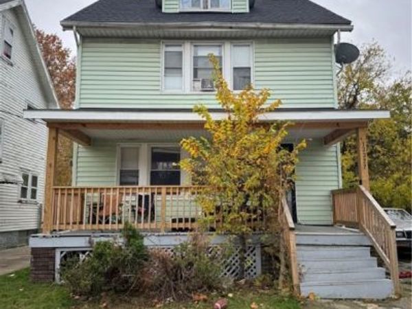 13322 Eaglesmere Avenue, Cleveland, OH 44110