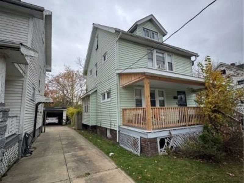 13322 Eaglesmere Avenue, Cleveland, OH 44110 Photo 3