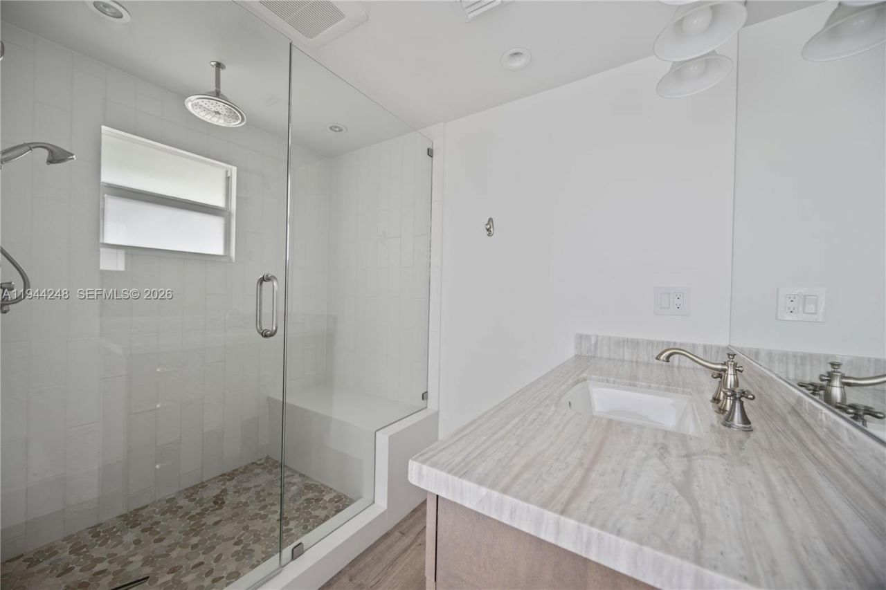 2530 NE 48th St , Lighthouse Point, FL 33064 Photo