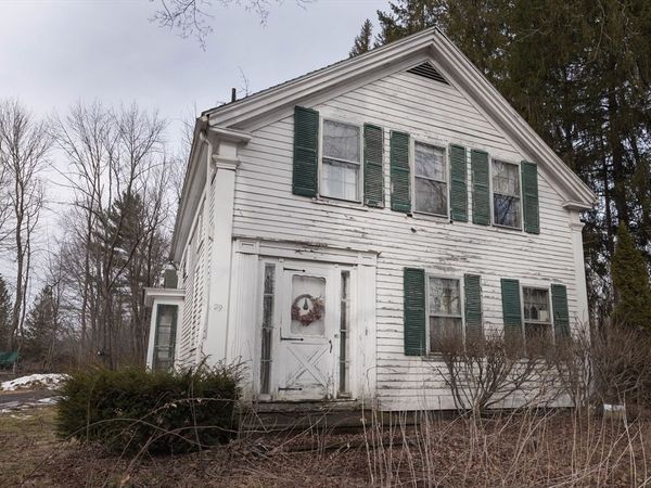 29 High Street N, Barre, MA 01005