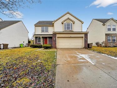 738 Arusha Drive, Pontiac, MI 48341