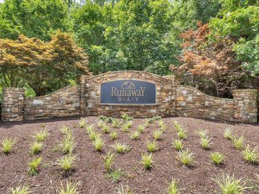 0 Runaway Bay Rd, Lynch Station, VA 24571