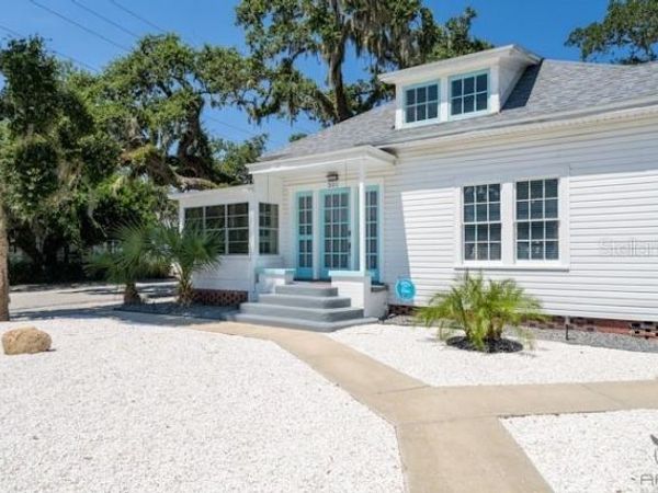 301 LIVE OAK STREET, NEW SMYRNA BEACH, FL 32168