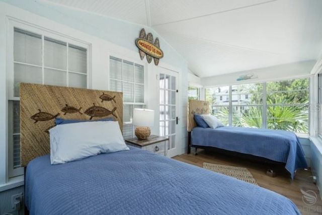 301 Live Oak Street, New Smyrna Beach, FL 32168 Photo