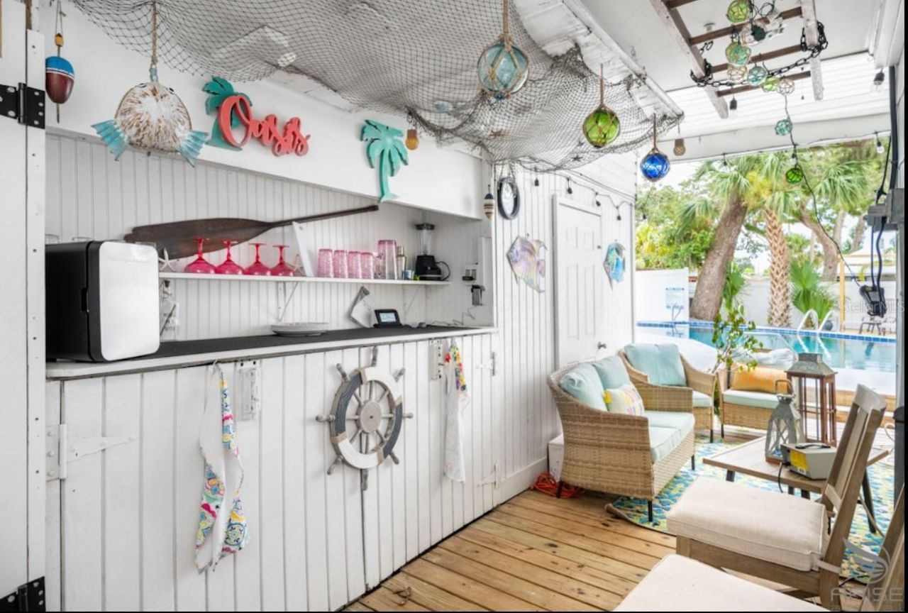 301 Live Oak Street, New Smyrna Beach, FL 32168 Photo