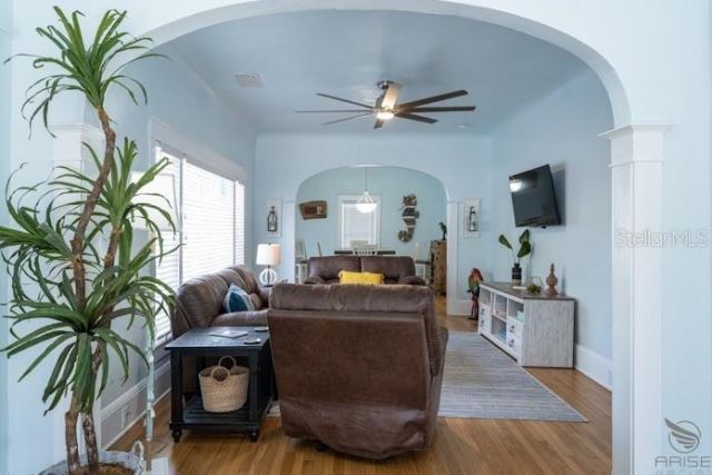 301 Live Oak Street, New Smyrna Beach, FL 32168 Photo