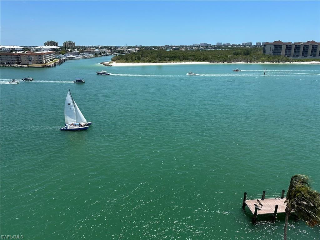 60 Pelican St W, Unit 505, Naples, FL 34113 Photo