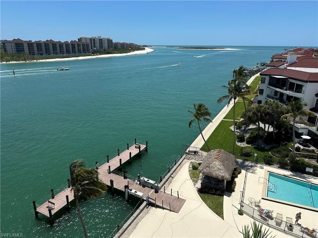 60 Pelican St W, Unit 505, Naples, FL 34113 Photo