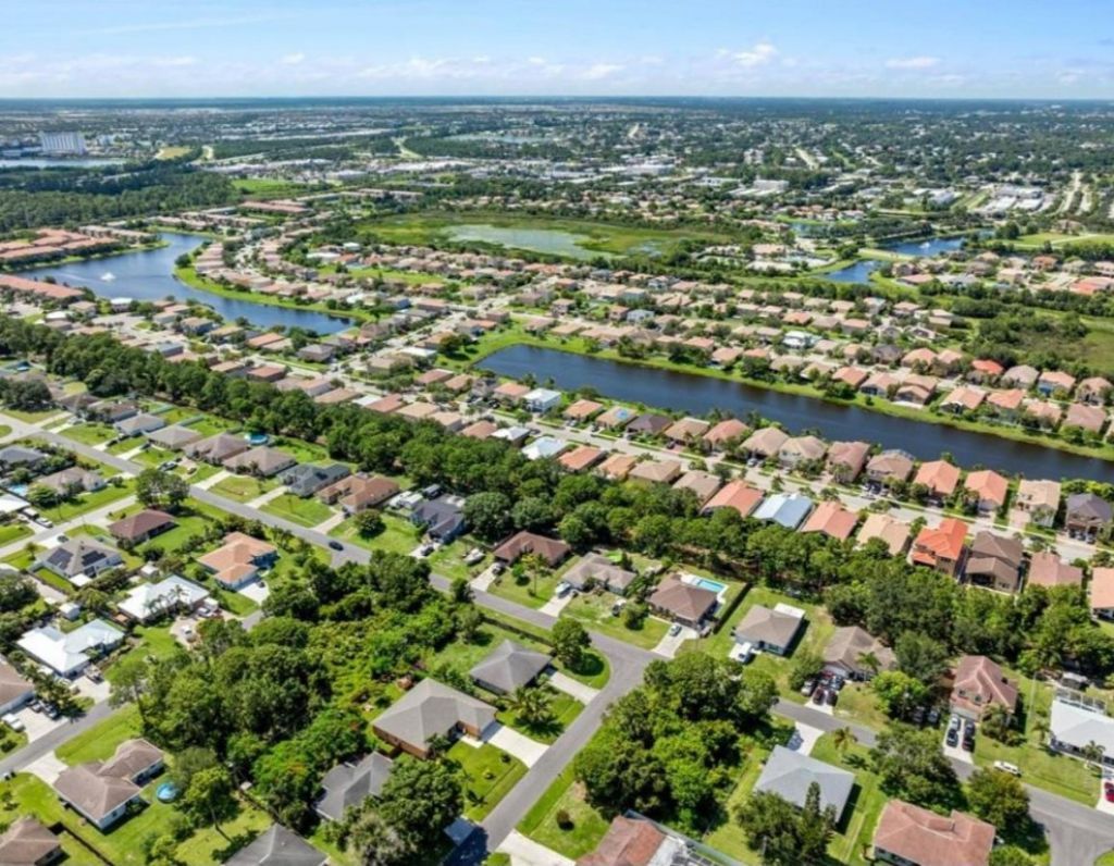 1807 SW Jamesport Drive, Port Saint Lucie, FL 34953 Photo