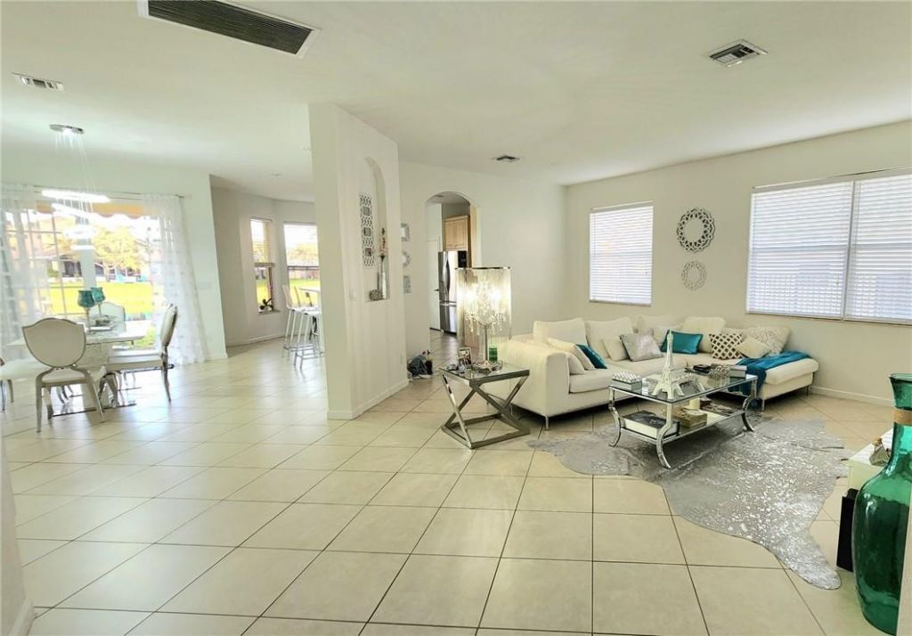 1807 SW Jamesport Drive, Port Saint Lucie, FL 34953 Photo