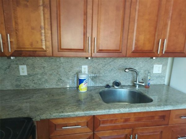 1829 N Dixie Highway, Fort Lauderdale, FL 33305