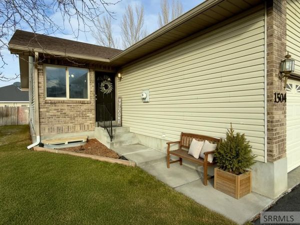 1504 S Falcon Drive, AMMON, ID 83406