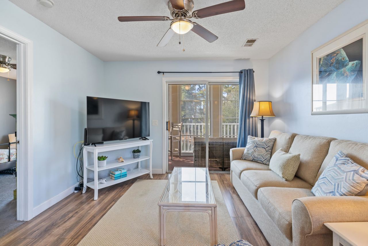 1900 Duffy St. Photo 14