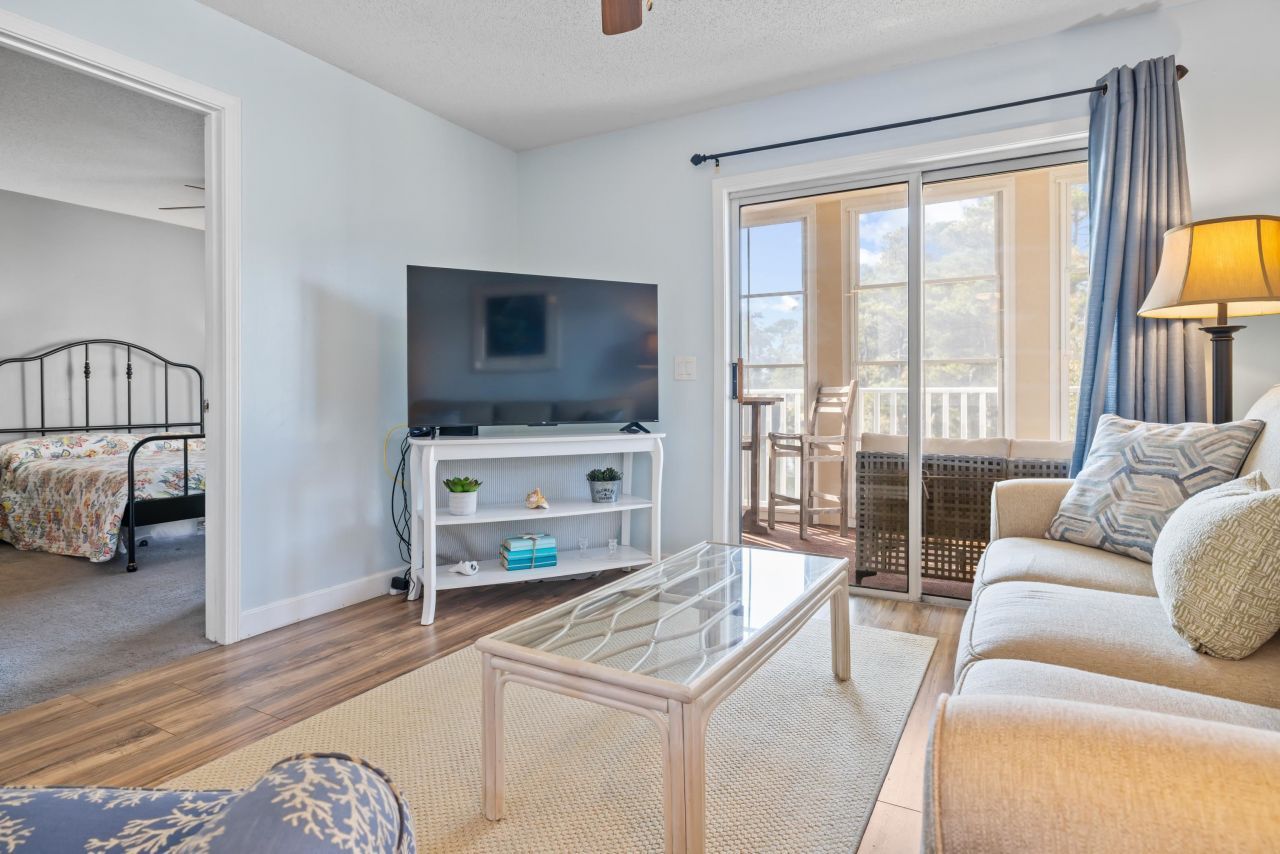 1900 Duffy St. Photo 15