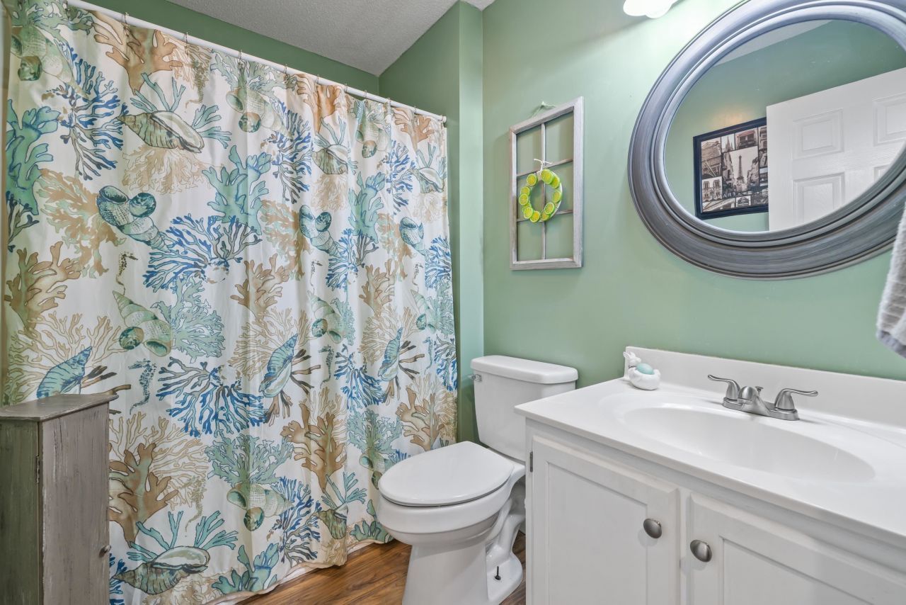 1900 Duffy St. Photo 23