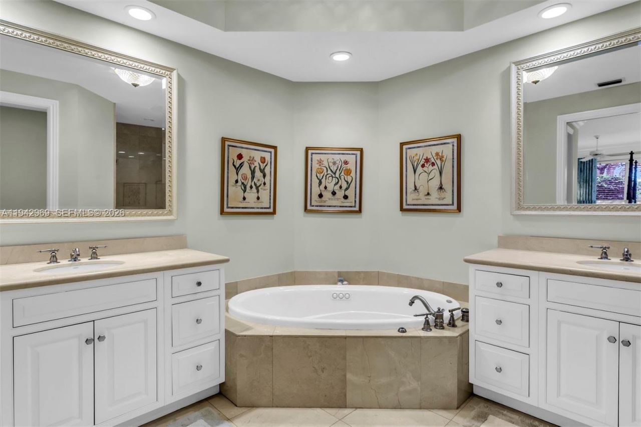 12128 SE Birkdale Run, Tequesta, FL 33469 Photo