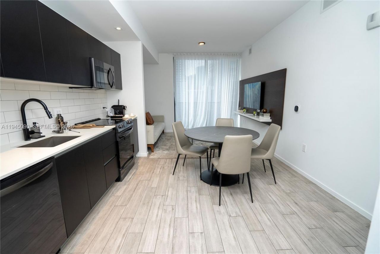 398 NE 5th St, Unit 1617, Miami, FL 33132 Photo
