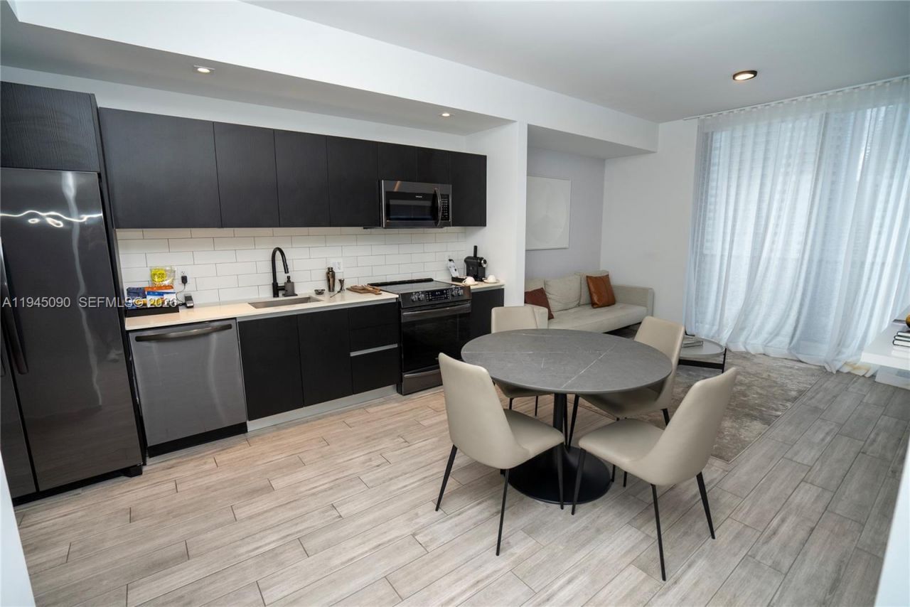 398 NE 5th St, Unit 1617, Miami, FL 33132 Photo