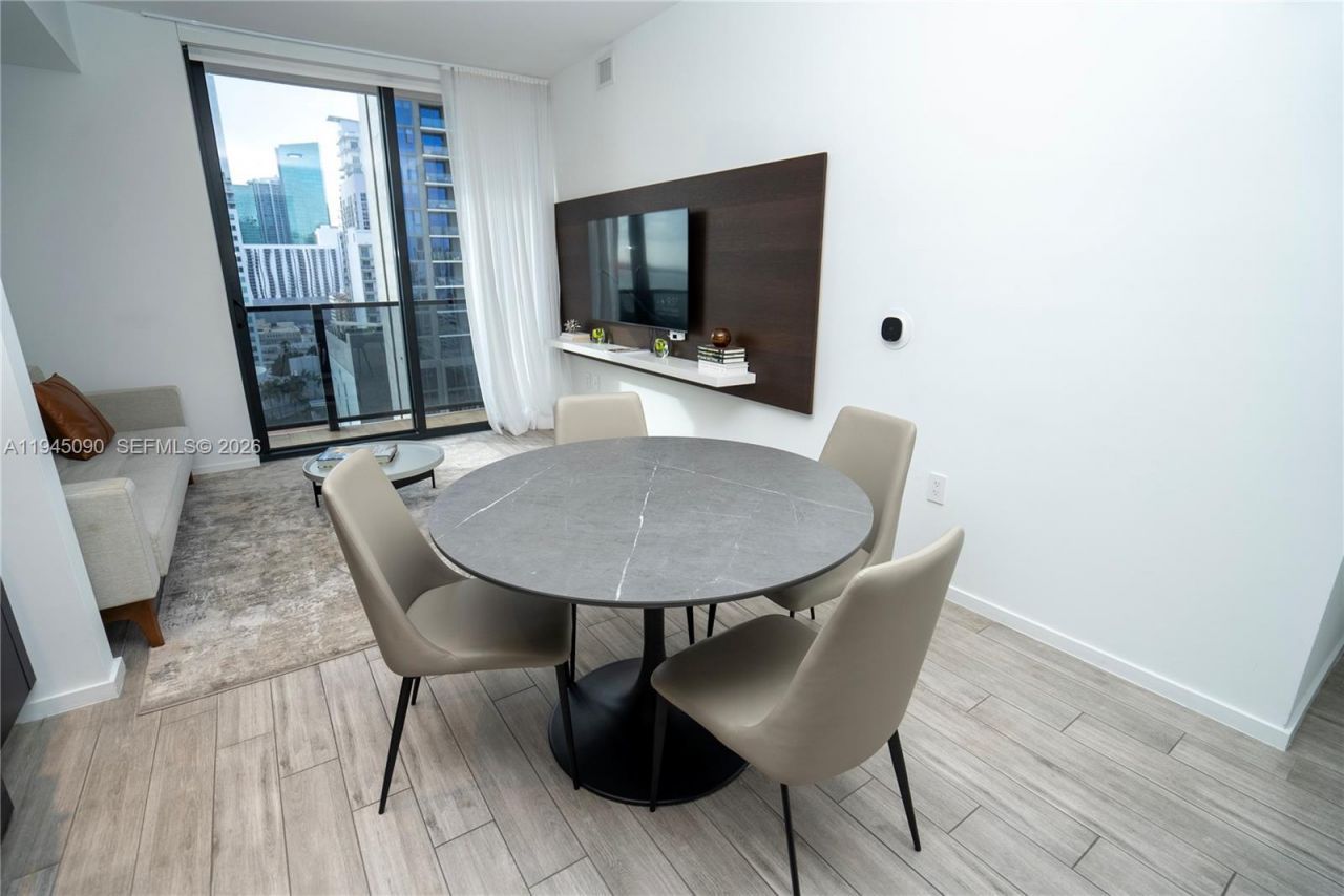 398 NE 5th St, Unit 1617, Miami, FL 33132 Photo