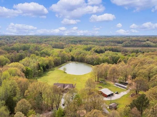 138 Herbert Neal RD , Milan, TN 38358