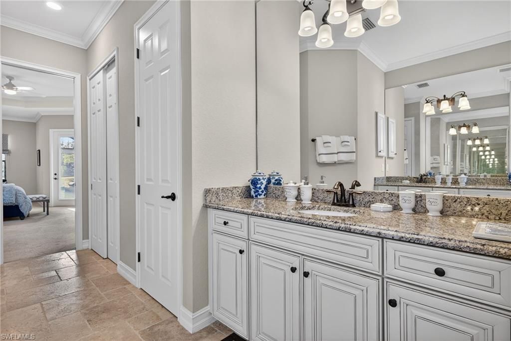 9915 Corso Bello Dr, Naples, FL 34113 Photo