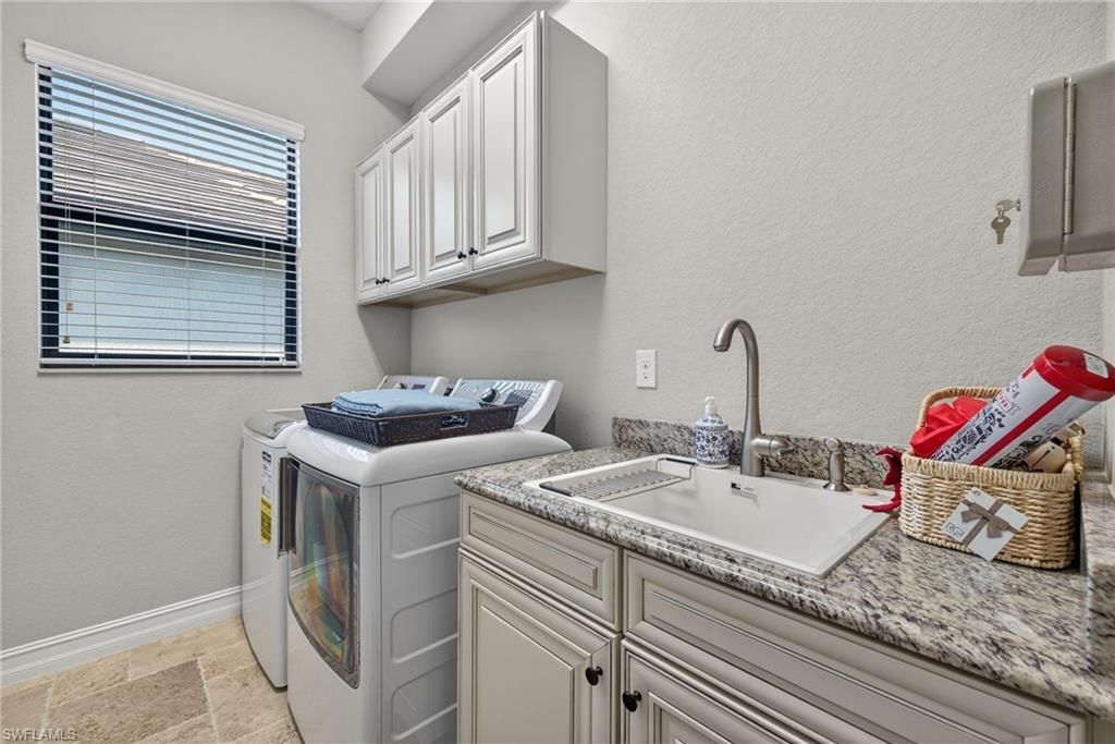 9915 Corso Bello Dr, Naples, FL 34113 Photo