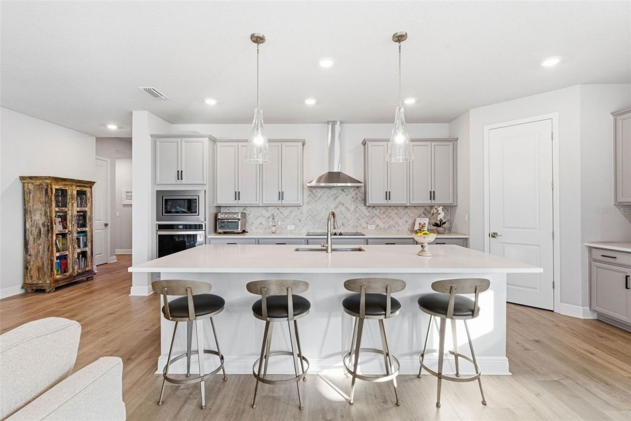 12889 Oak Street, San Antonio, FL 33576 Photo