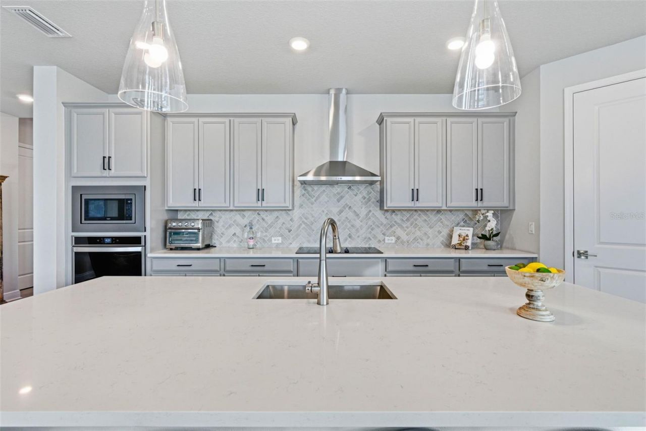 12889 Oak Street, San Antonio, FL 33576 Photo