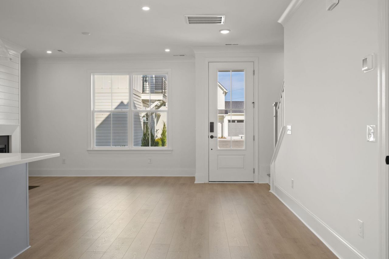 408 Oak Hammock Court Photo 24