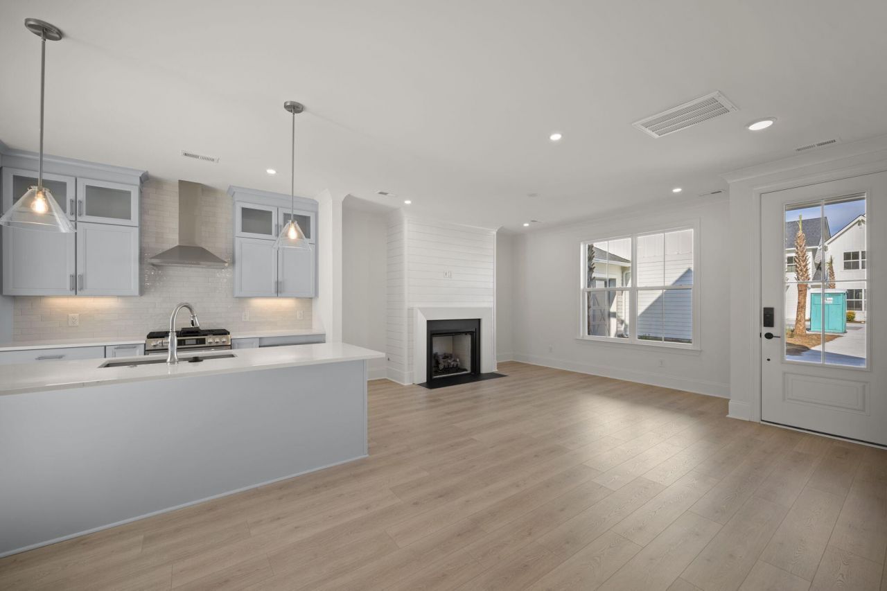 408 Oak Hammock Court Photo 30