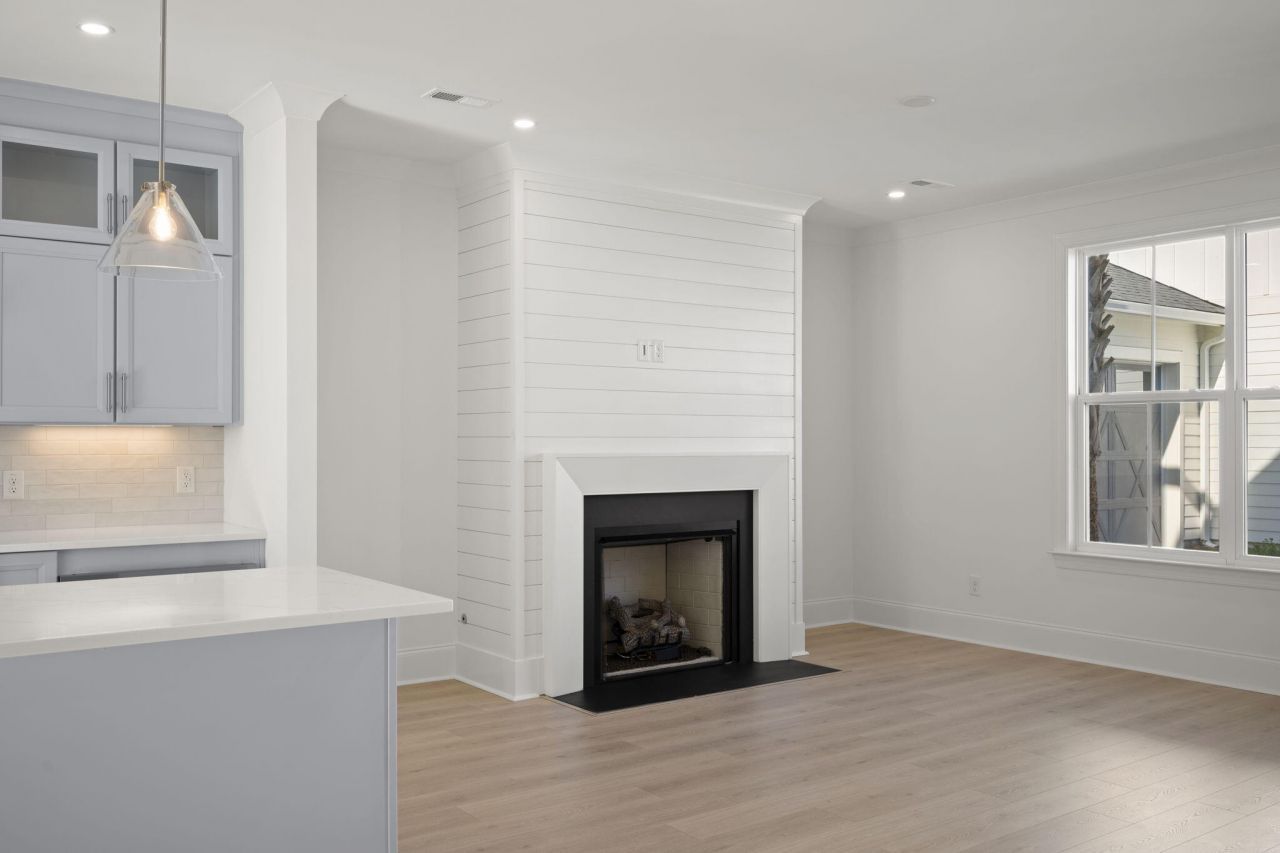 408 Oak Hammock Court Photo 31