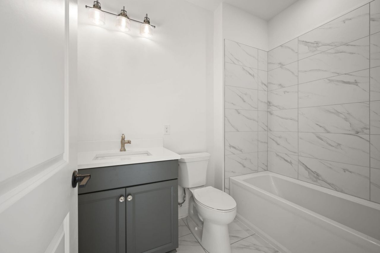 408 Oak Hammock Court Photo 45