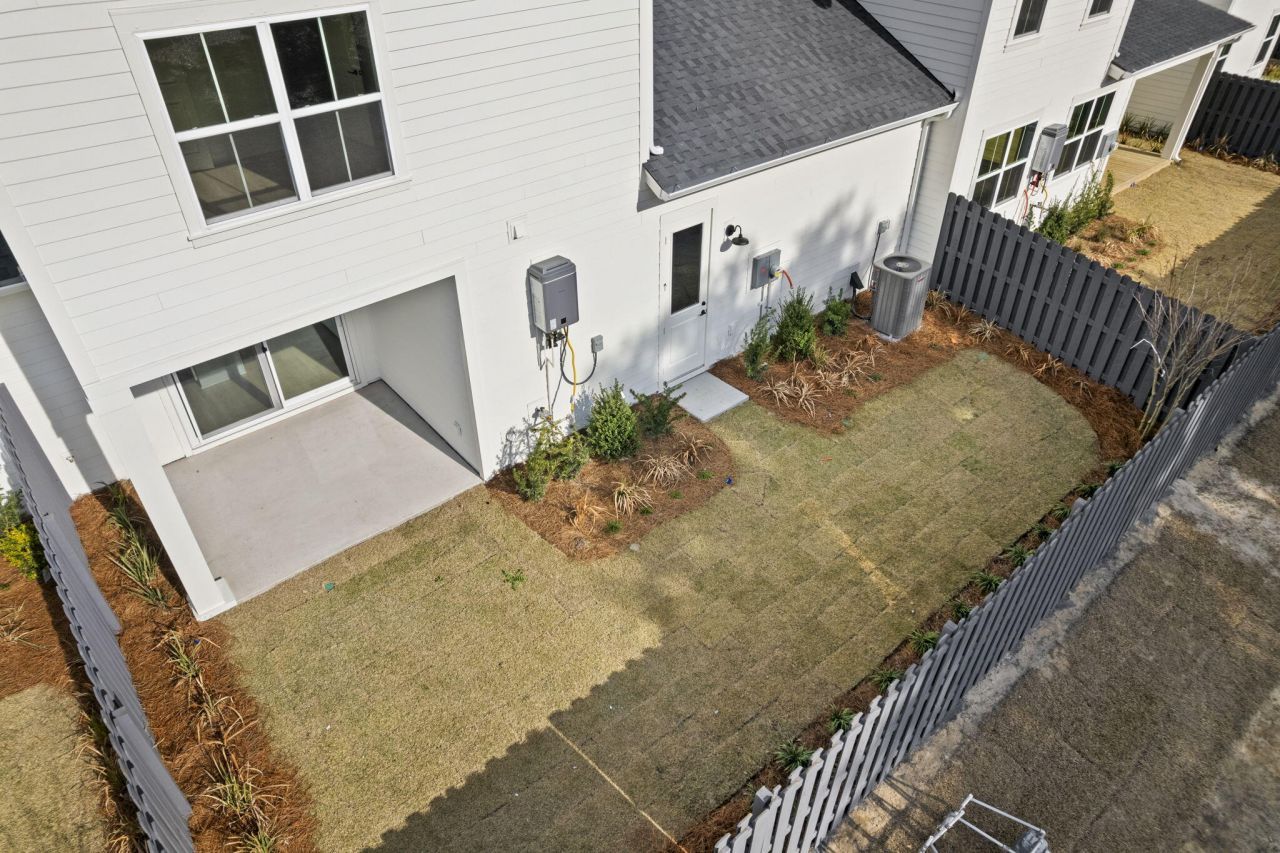 408 Oak Hammock Court Photo 5