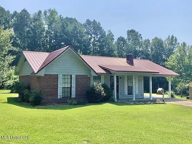 807 E John C Stennis Drive, Louisville, MS 39339 Main Photo