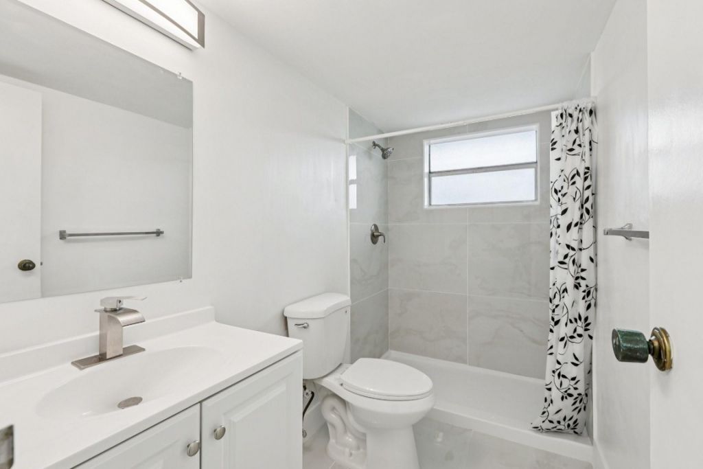 8330 Sands Point Boulevard, Unit 304N, Fort Lauderdale, FL 33321 Photo