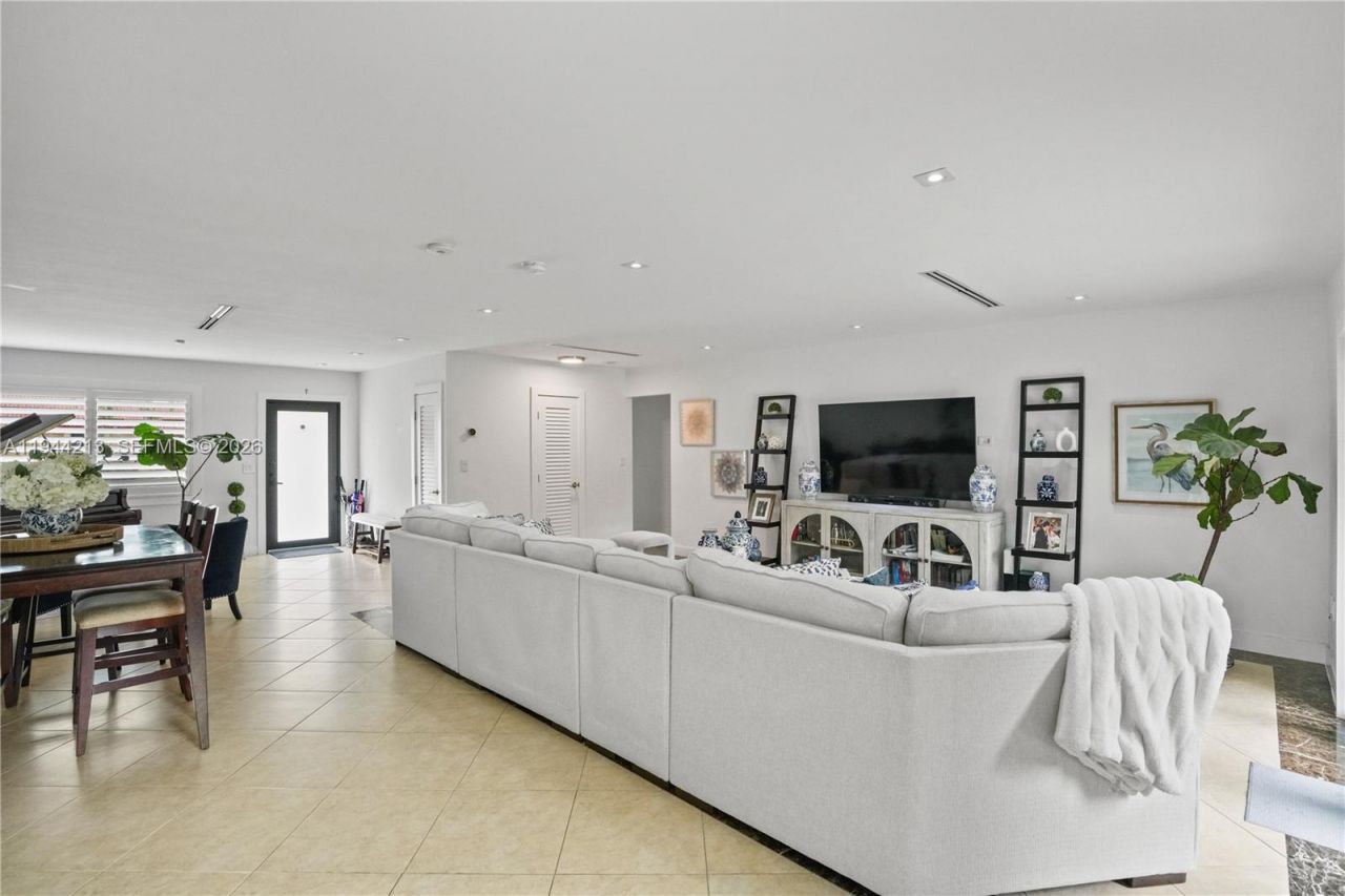 7145 SW 92nd Ct, Miami, FL 33173 Photo