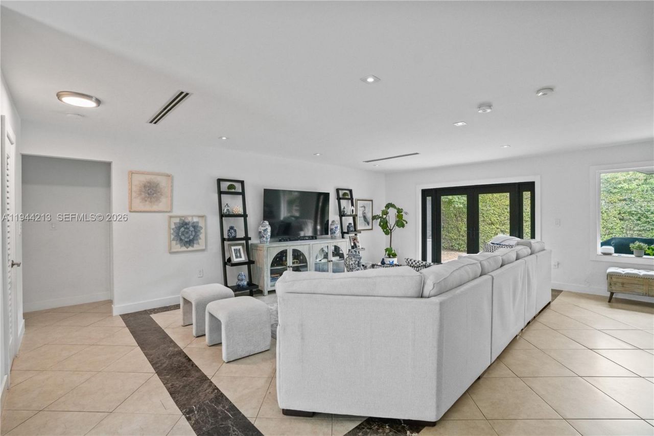 7145 SW 92nd Ct, Miami, FL 33173 Photo