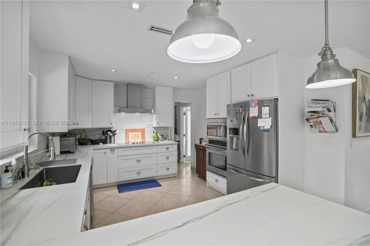 7145 SW 92nd Ct, Miami, FL 33173 Photo