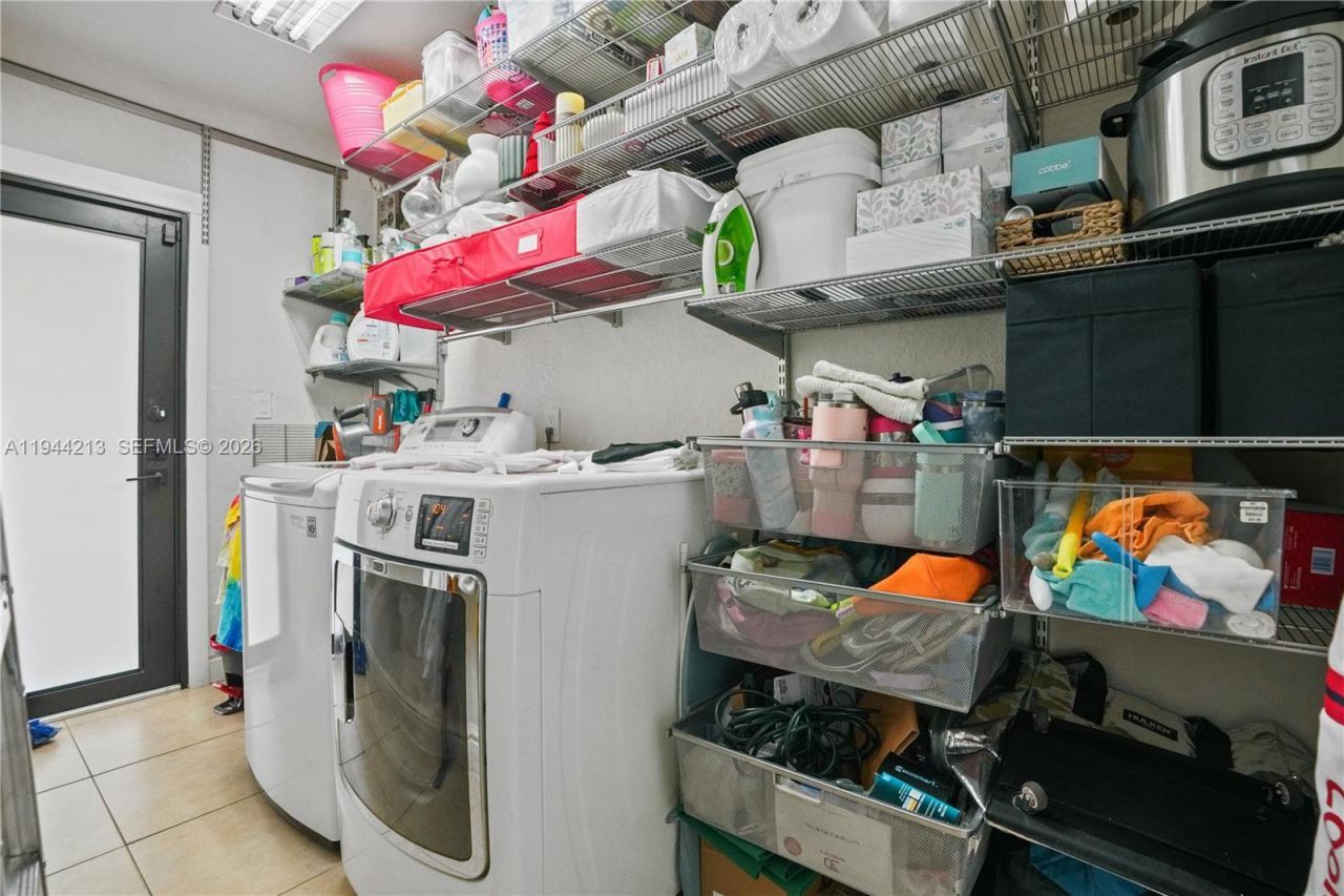 7145 SW 92nd Ct, Miami, FL 33173 Photo